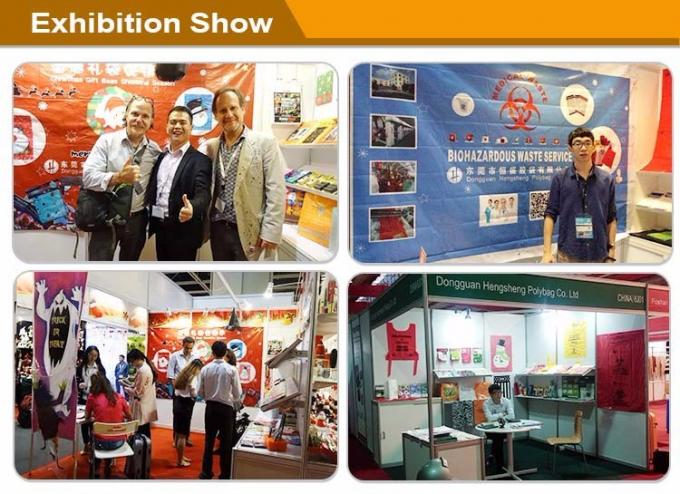 हैलोवीन के लिए स्वनिर्धारित डिस्पोजेबल एलडीपीई ब्लडी हैंडप्रिंट मेज़पोश 8